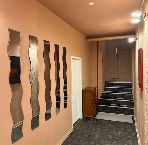 Zentrales Mehringdamm Apartamento Berlim